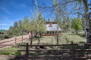 230 E Sky Hi Dr, Pinetop, AZ 85935 - Photo 1