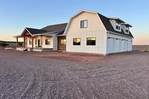 835 Apple Blossom Ln, Snowflake, AZ 85937 - Photo 2