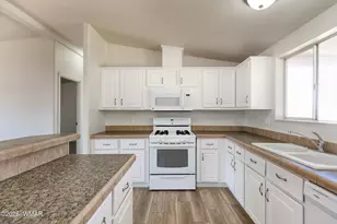 2077 Andelyn Ct, Lakeside, AZ 85929 - Photo 8