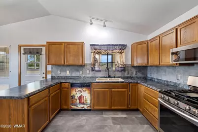 801 N 6th Drive, Show Low, AZ 85901 - Photo 16