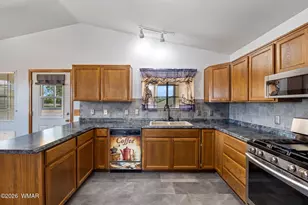801 N 6th Dr, Show Low, AZ 85901 - Photo 16