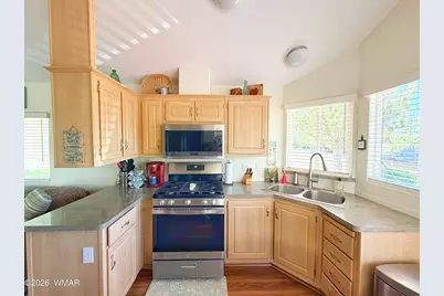 2215 Old Crooks Trail, Overgaard, AZ 85933 - Photo 10