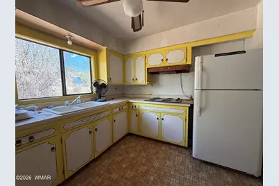 704 S Voigt Street, Springerville, AZ 85938 - Photo 8