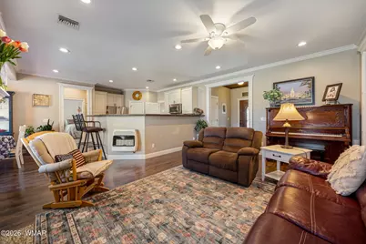 1064 Pearce Lane, Show Low, AZ 85901 - Photo 14