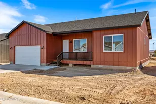229 N Willis St, Taylor, AZ 85939 - Photo 1