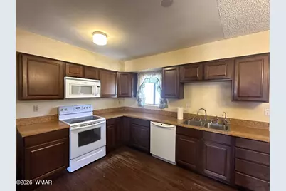 134 W 3rd Place, Eagar, AZ 85925 - Photo 8