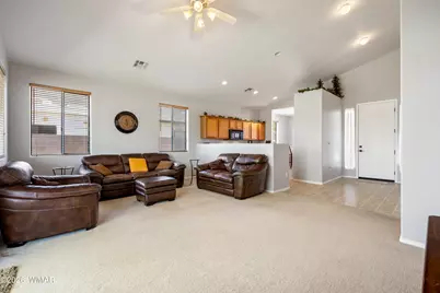 869 S Hunters Run, Show Low, AZ 85901 - Photo 6