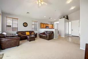 869 S Hunters Run, Show Low, AZ 85901 - Photo 6