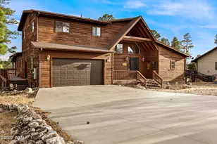 2231 Fairway Dr, Overgaard, AZ 85933 - Photo 2