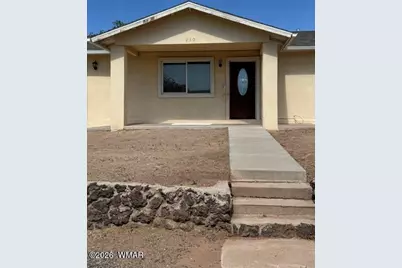 230 W 10th West Street, Saint Johns, AZ 85936 - Photo 2