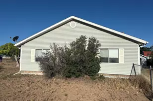 331 W 1000 St, Taylor, AZ 85939 - Photo 4