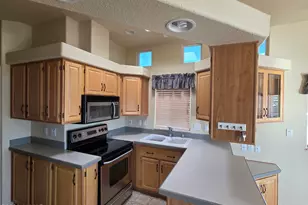8205 Rainbow Loop, Show Low, AZ 85901 - Photo 6
