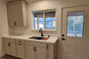 2053 Thousand Pines Dr, Overgaard, AZ 85933 - Photo 18