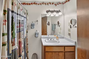 8745 Country Club Dr, Pinetop, AZ 85935 - Photo 22