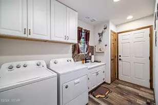 2207 4 Point Cir, Overgaard, AZ 85933 - Photo 24