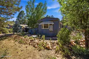 3490 Black Bear Run, Overgaard, AZ 85933 - Photo 6