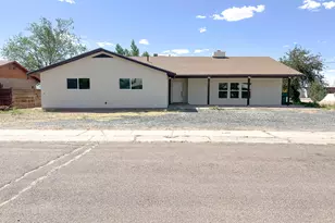 109 Encanto Dr, Holbrook, AZ 86025 - Photo 1