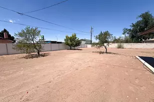 109 Encanto Dr, Holbrook, AZ 86025 - Photo 4