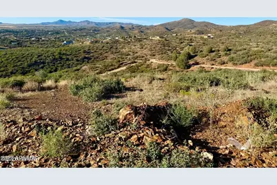 3320 S Mariposa Hill Road, Dewey-Humboldt, AZ 86327 - Photo 10