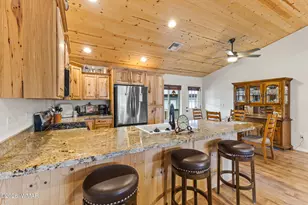 241 W Owens St, Show Low, AZ 85901 - Photo 10