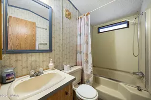 1901 Aspen Ln, Overgaard, AZ 85933 - Photo 10