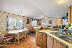 1901 Aspen Ln, Overgaard, AZ 85933 - Photo 6