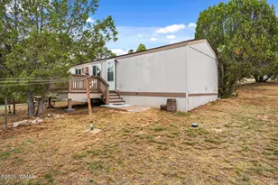 1901 Aspen Ln, Overgaard, AZ 85933 - Photo 16