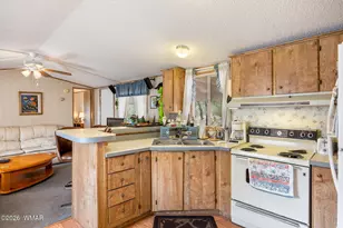 1901 Aspen Ln, Overgaard, AZ 85933 - Photo 4