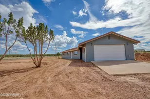 1930 Beloud Pl, Show Low, AZ 85901 - Photo 1