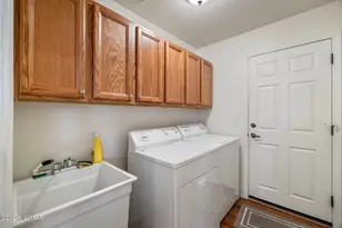 2242 Grizzly Dr, Overgaard, AZ 85933 - Photo 22