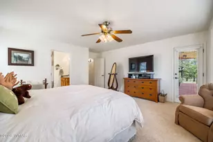 2242 Grizzly Dr, Overgaard, AZ 85933 - Photo 16