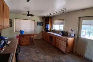 1214 Jonnie Ln, Winslow, AZ 86047 - Photo 42