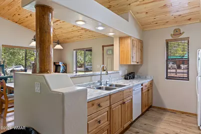 2334 S Buffalo Loop, Overgaard, AZ 85933 - Photo 12