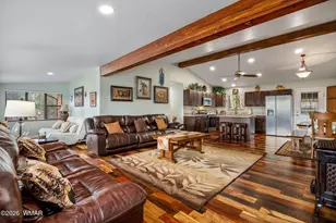 3339 Navajo Dr, Overgaard, AZ 85933 - Photo 4
