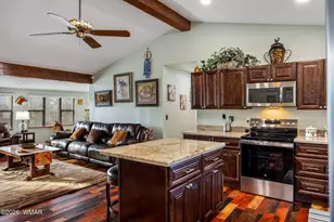 3339 Navajo Dr, Overgaard, AZ 85933 - Photo 6