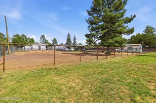 1087 Aspen Way, Show Low, AZ 85901 - Photo 4