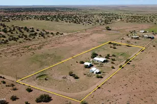 108 County Line Rd, Concho, AZ 85924 - Photo 2