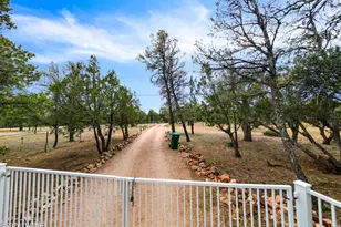 3071 Ponderosa Rd, Overgaard, AZ 85933 - Photo 4