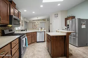 7054 Stagecoach Pass, Show Low, AZ 85901 - Photo 16