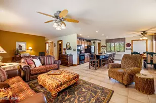 2960 Lookout Ln, Overgaard, AZ 85933 - Photo 8
