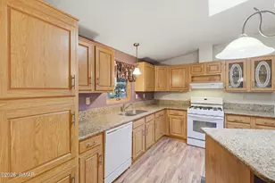 3197 Pine Needle Dr, Show Low, AZ 85901 - Photo 14
