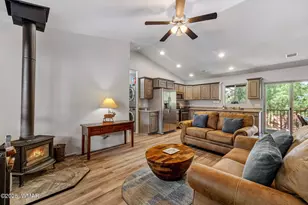 1061 E Tyson Pl, Show Low, AZ 85901 - Photo 6