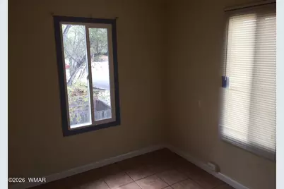 410 N 3rd Avenue, Holbrook, AZ 86025 - Photo 16