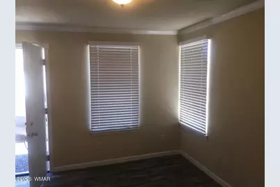 410 N 3rd Avenue, Holbrook, AZ 86025 - Photo 2