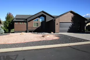 1221 N Bison Golf Ct, Show Low, AZ 85901 - Photo 2