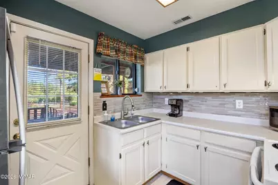 2961 Windmill Lane, Overgaard, AZ 85933 - Photo 10