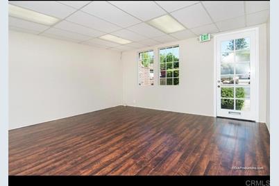 707 Civic Center Dr, Vista, CA 92084 - Photo 1