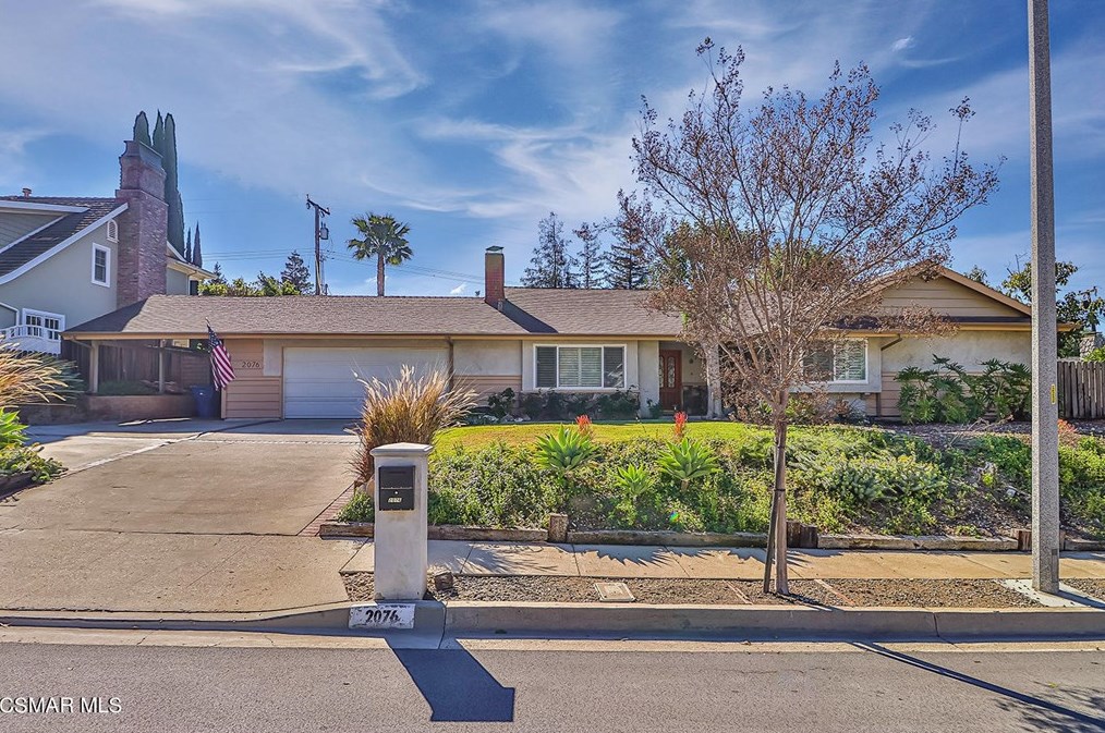 2076 Montrose Dr, Thousand Oaks, CA 91362-2433