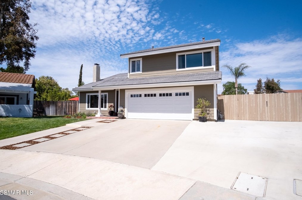 2887 Denise Ct, Thousand Oaks, CA 91320-3059