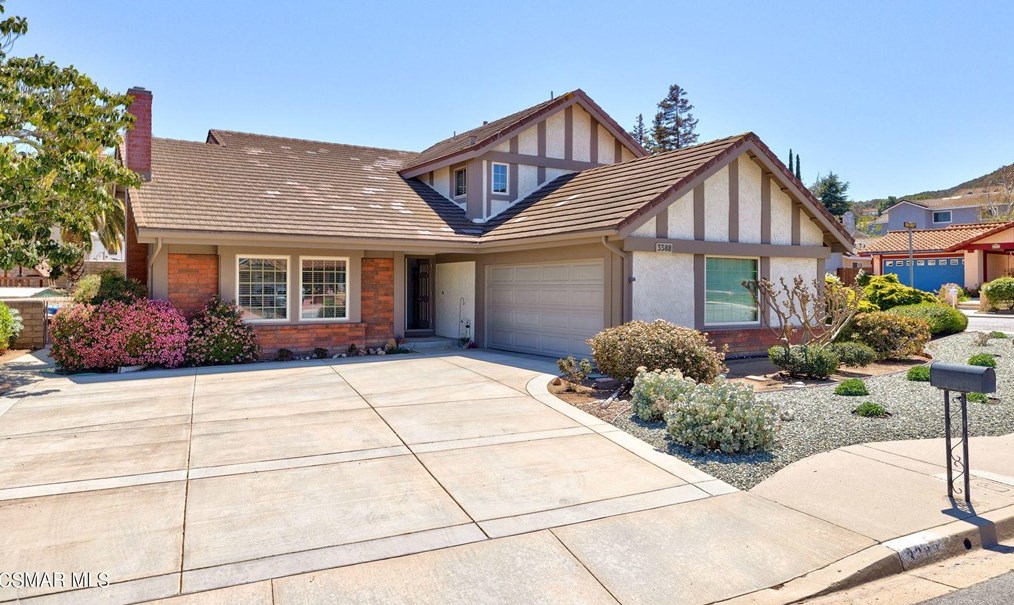 3388 Bear Creek Dr, Thousand Oaks, CA 91320-5008